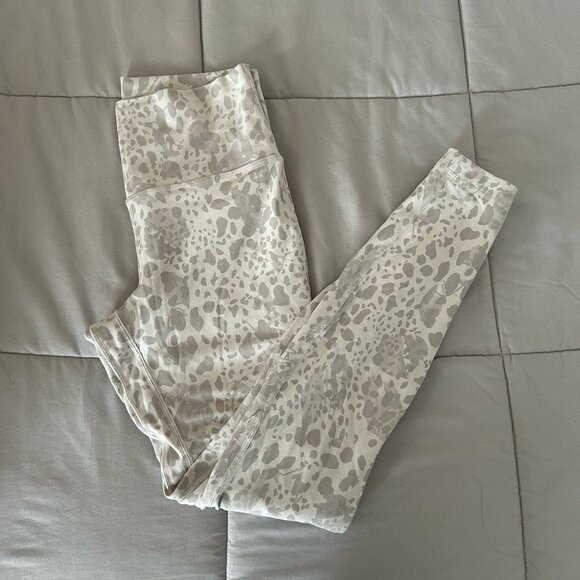 Lululemon Align High-Rise Pant 28" Cheetah Camo Antique White Multi= Size 8 - Picture 2 of 6